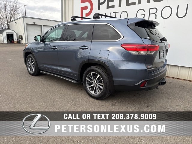 Used 2018 Toyota Highlander XLE image 5