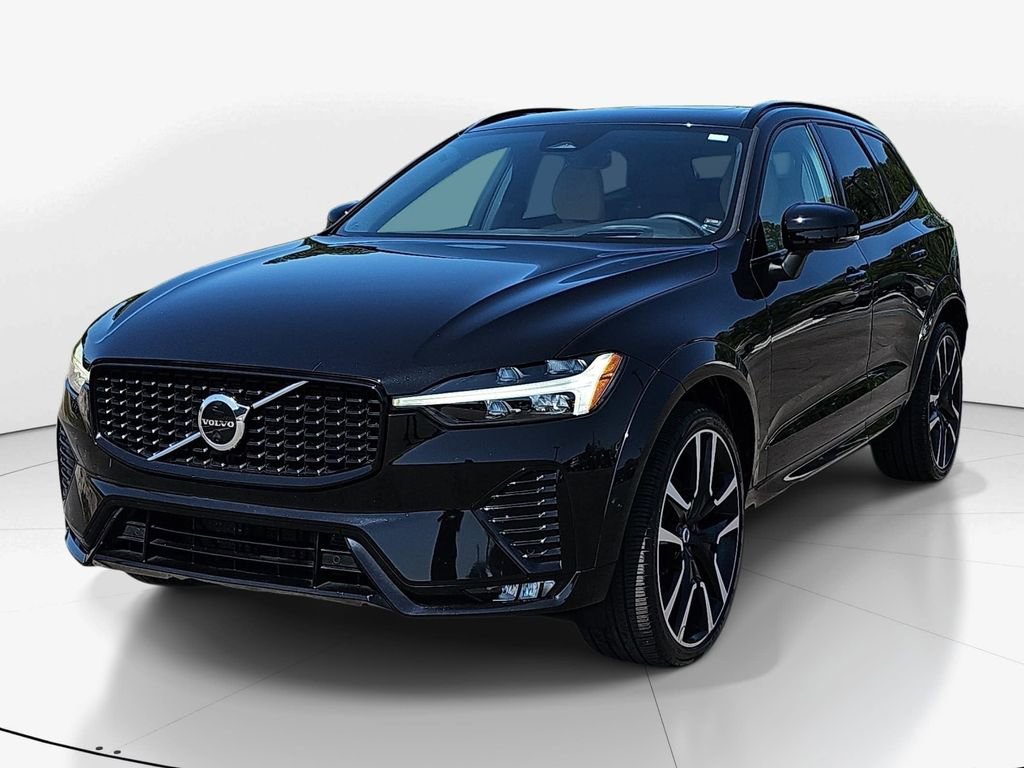 Used 2023 Volvo XC60 B5 Ultimate w/ Protection Package Premier image 10