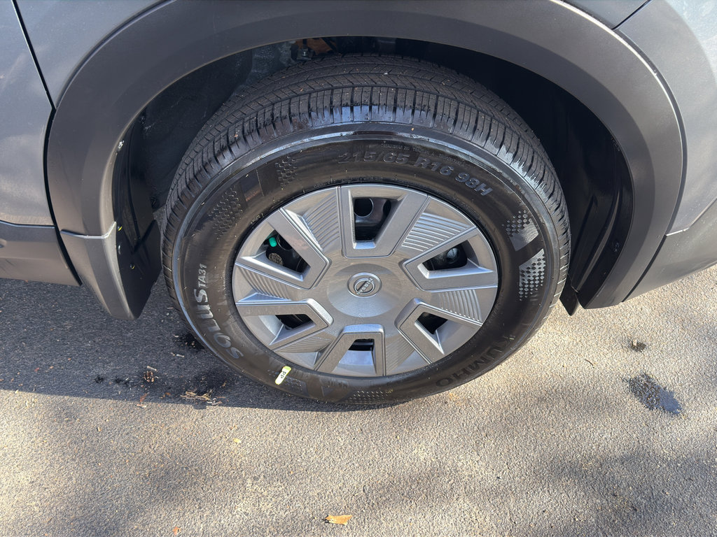 New 2026 Nissan Kicks S image 9