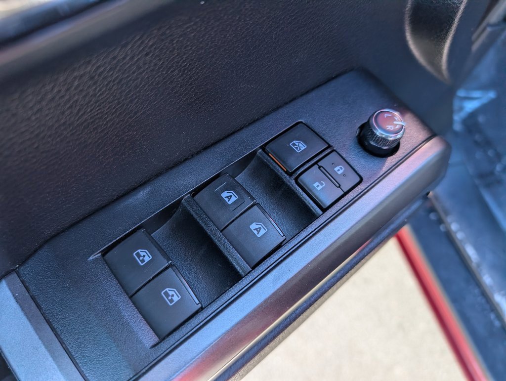 Used 2017 Toyota Tacoma TRD Sport w/ Tow Package (A/T) image 14