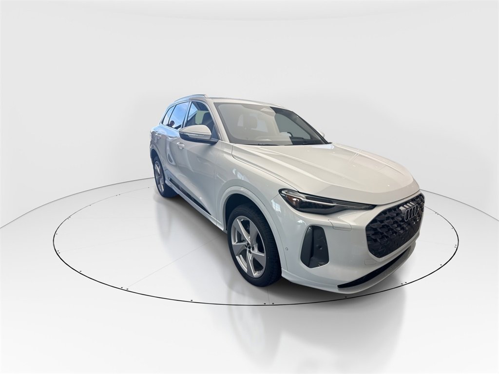 New 2025 Audi Q5 Premium Plus image 2