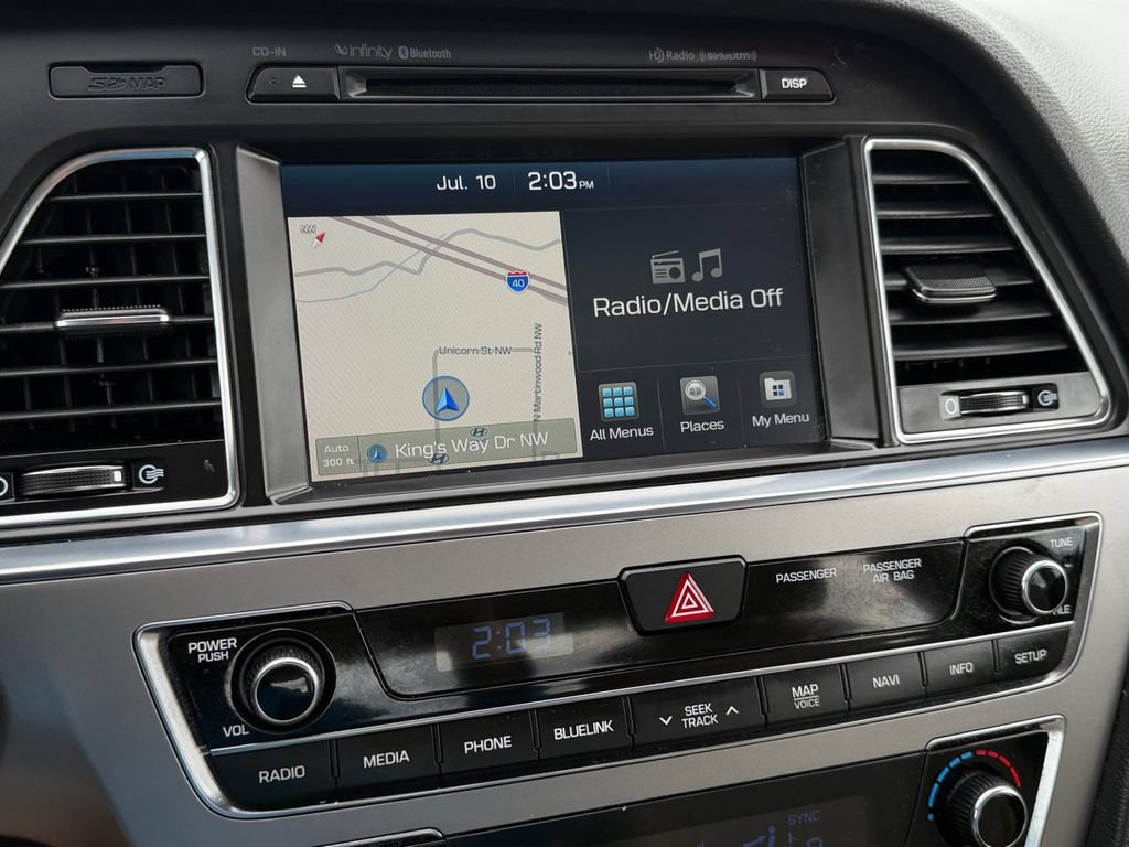 Used 2015 Hyundai Sonata Limited w/ Option Group 05 FWD image 24