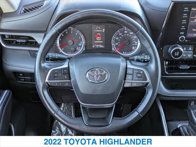 Used 2022 Toyota Highlander LE image 15