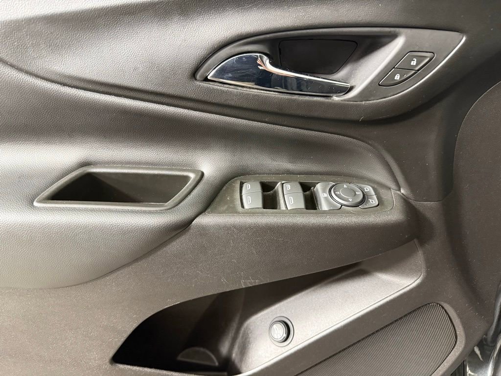 Used 2018 Chevrolet Equinox LT image 13