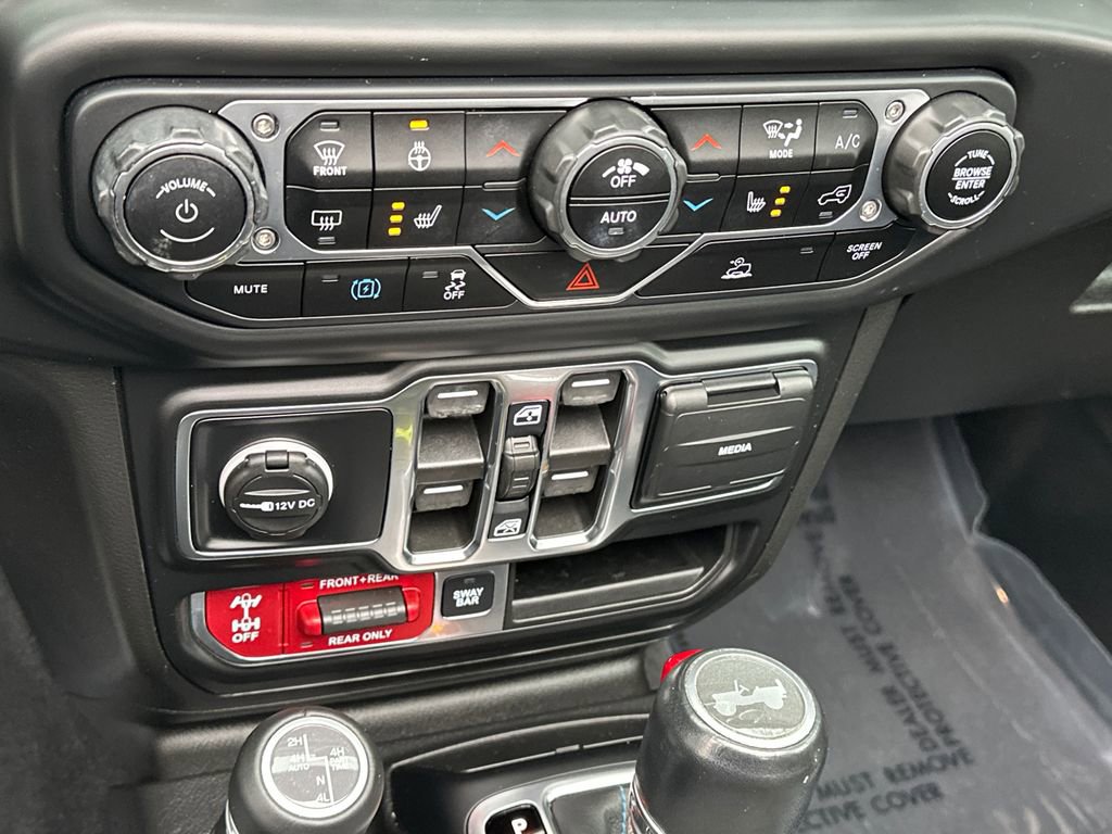 Used 2022 Jeep Wrangler Unlimited Rubicon 4xe w/ Cold Weather Group image 30