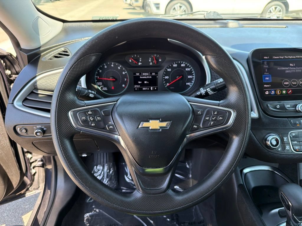Used 2023 Chevrolet Malibu LT FWD image 15