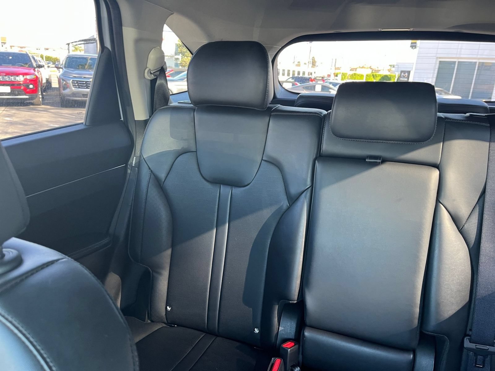 Used 2024 Kia Sorento S FWD image 41