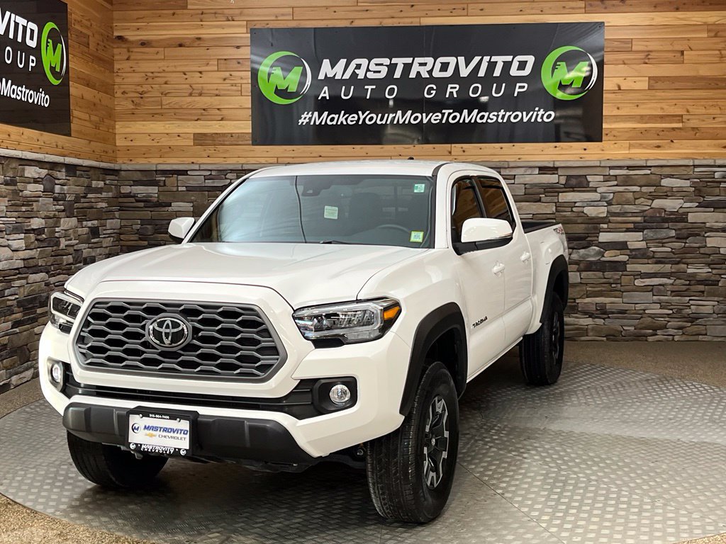 Used 2023 Toyota Tacoma TRD Off-Road AWD/4WD image 18