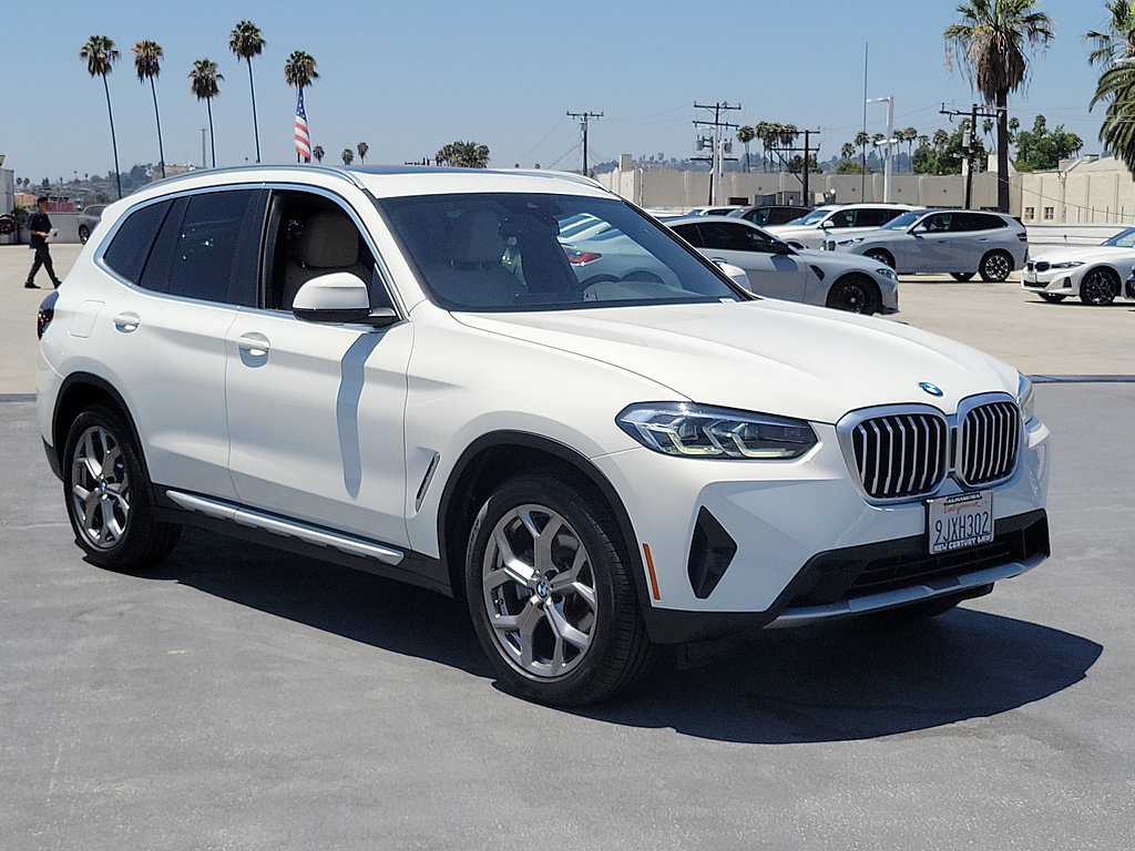 Used 2024 BMW X3 sDrive30i w/ Convenience Package RWD image 4