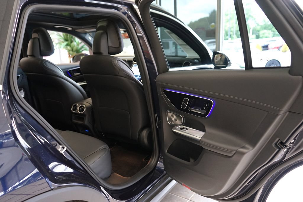 Used 2024 Mercedes-Benz GLC 300 4MATIC image 53
