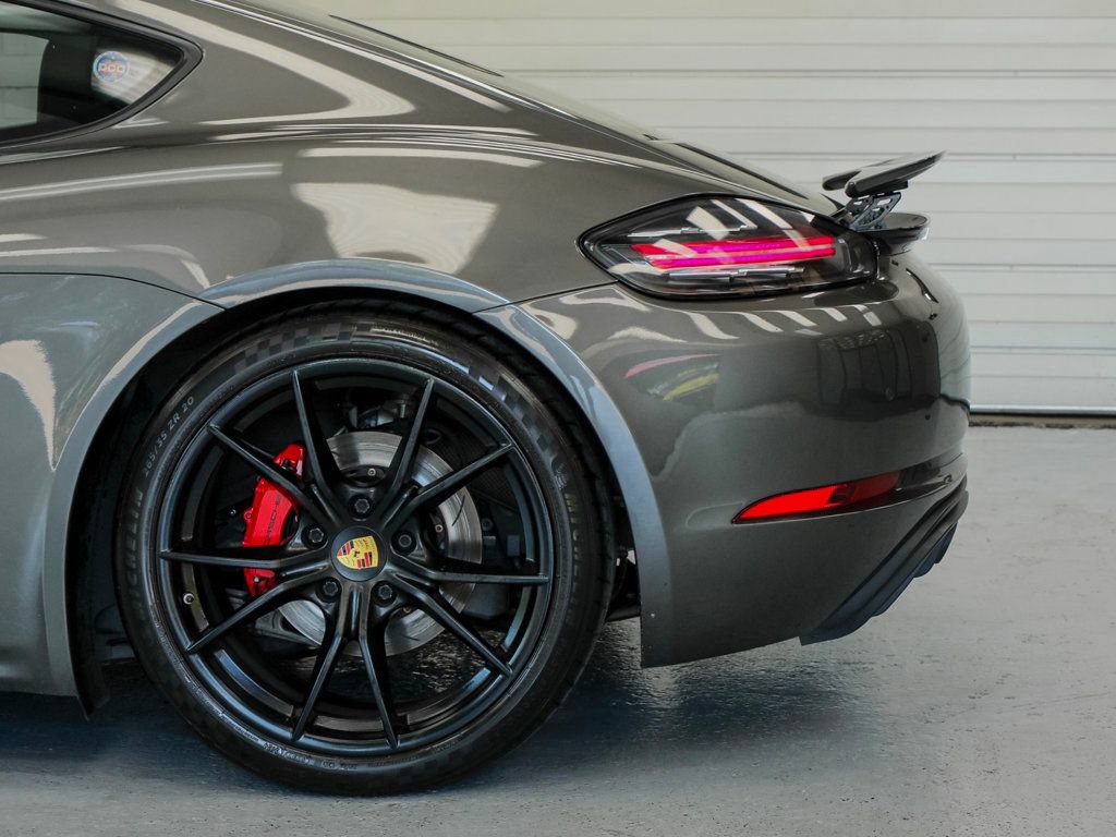 Used 2018 Porsche 718 Cayman RWD image 35