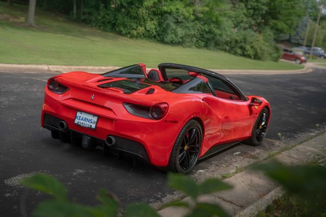 Used 2018 Ferrari 488 Spider RWD image 39