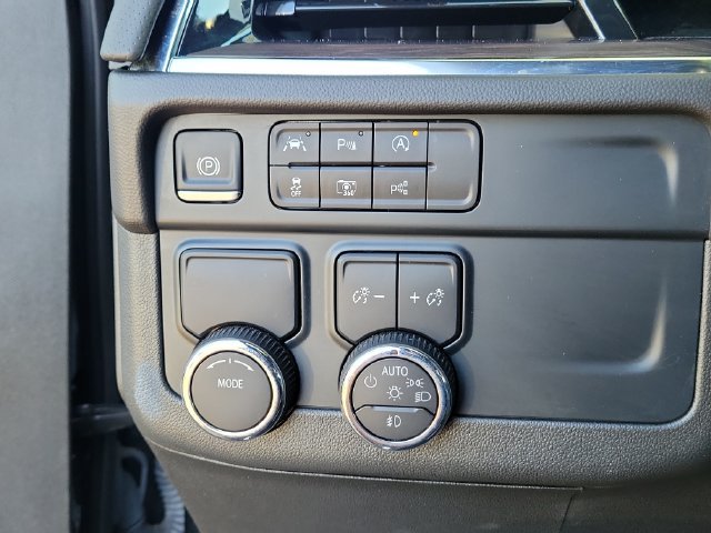 Certified 2025 Chevrolet Tahoe Premier RWD image 27