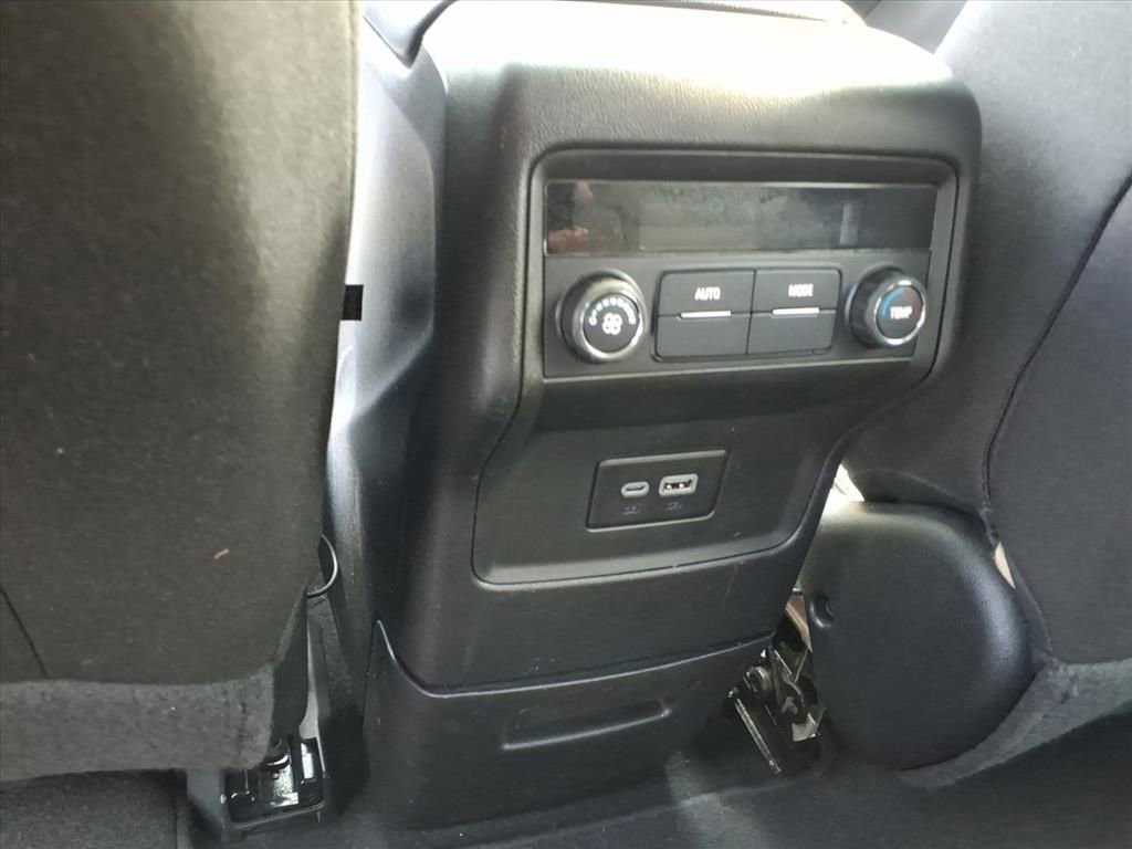 Certified 2023 GMC Acadia SLE image 27