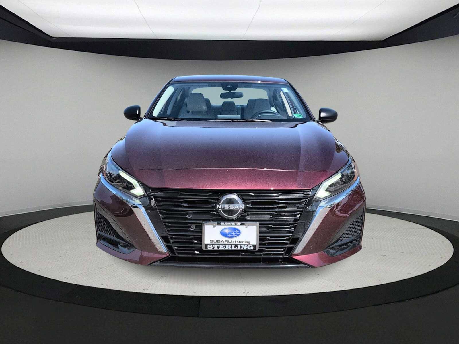 Used 2024 Nissan Altima 2.5 SV image 3