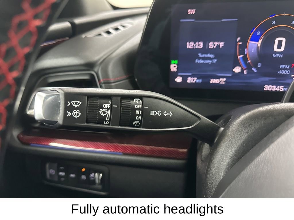 Used 2024 Chevrolet Traverse RS image 38