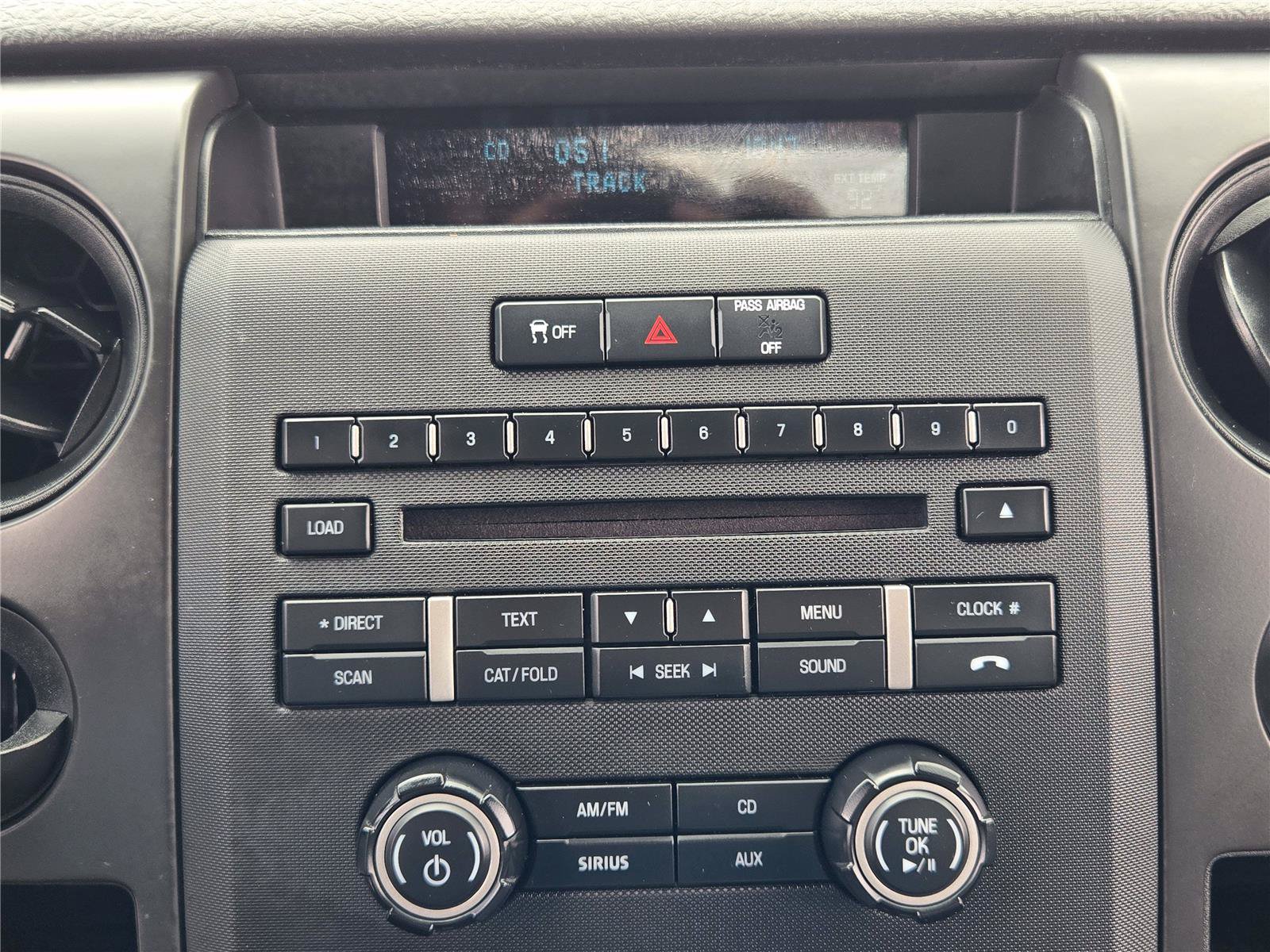 Used 2013 Ford F150 STX w/ Mid Equipment Group RWD image 16