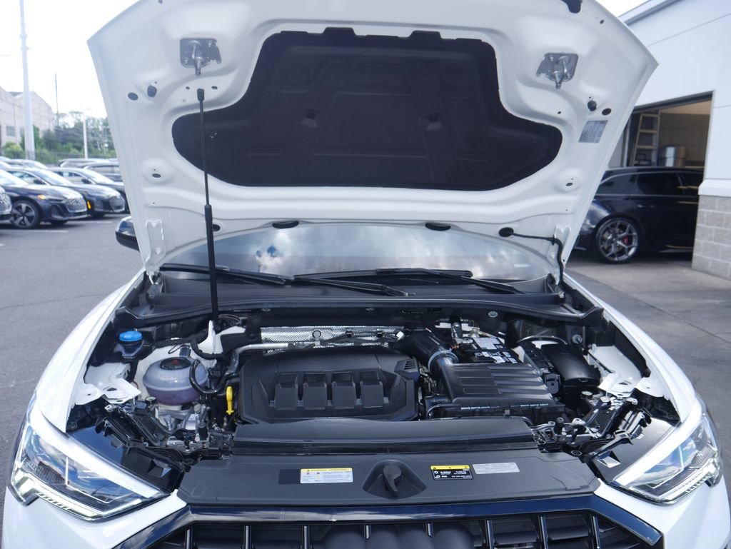 Certified 2025 Audi Q3 2.0T Premium Plus AWD/4WD image 14
