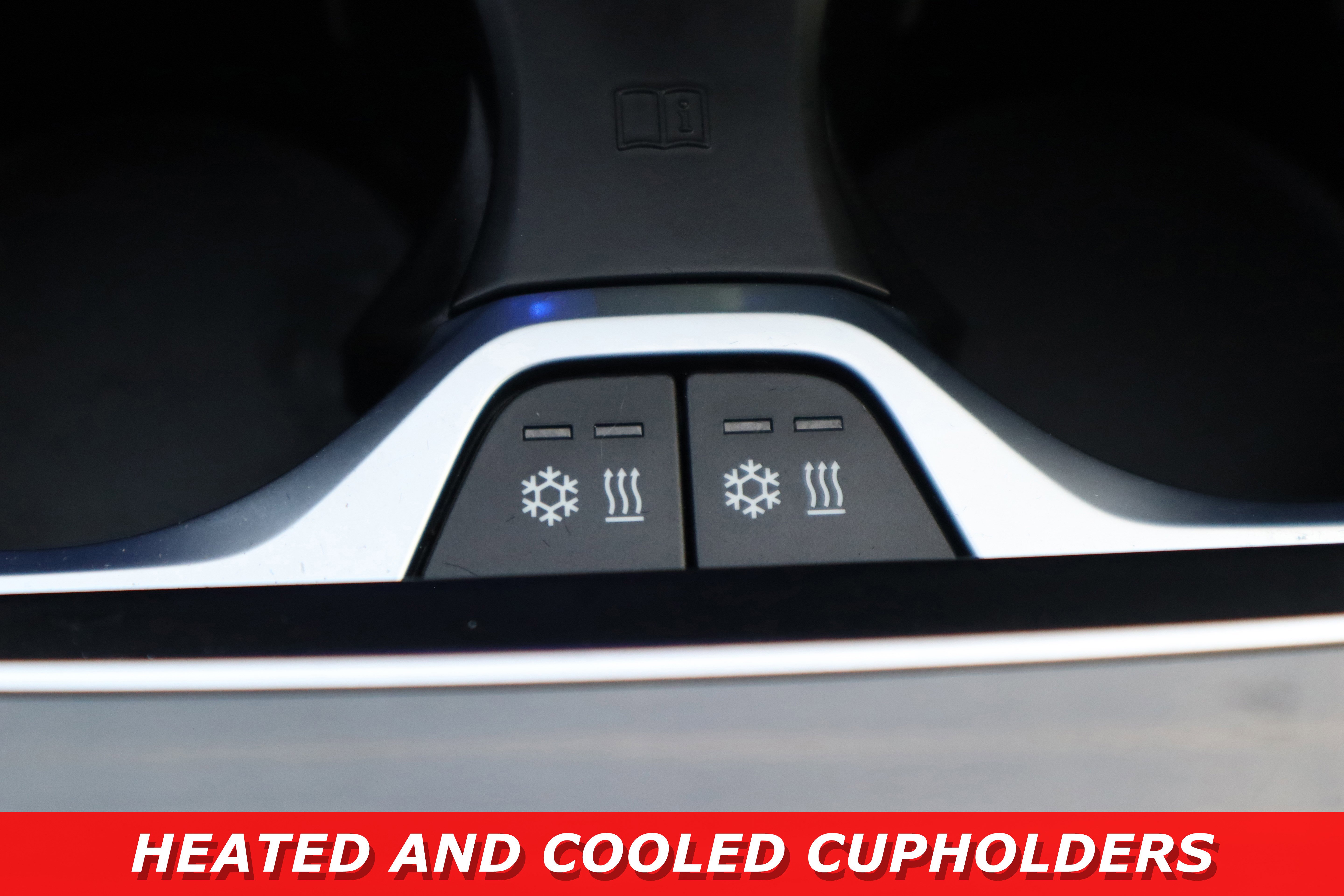 Used 2023 BMW X7 M60i w/ Executive Package image 25