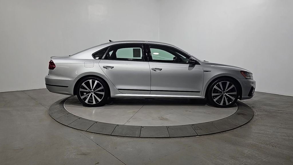 Used 2018 Volkswagen Passat 3.6 image 6
