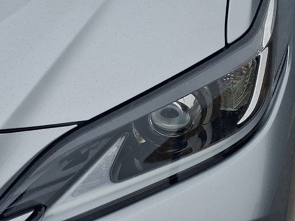Used 2021 Lexus ES 300h w/ Accessory Package FWD image 10