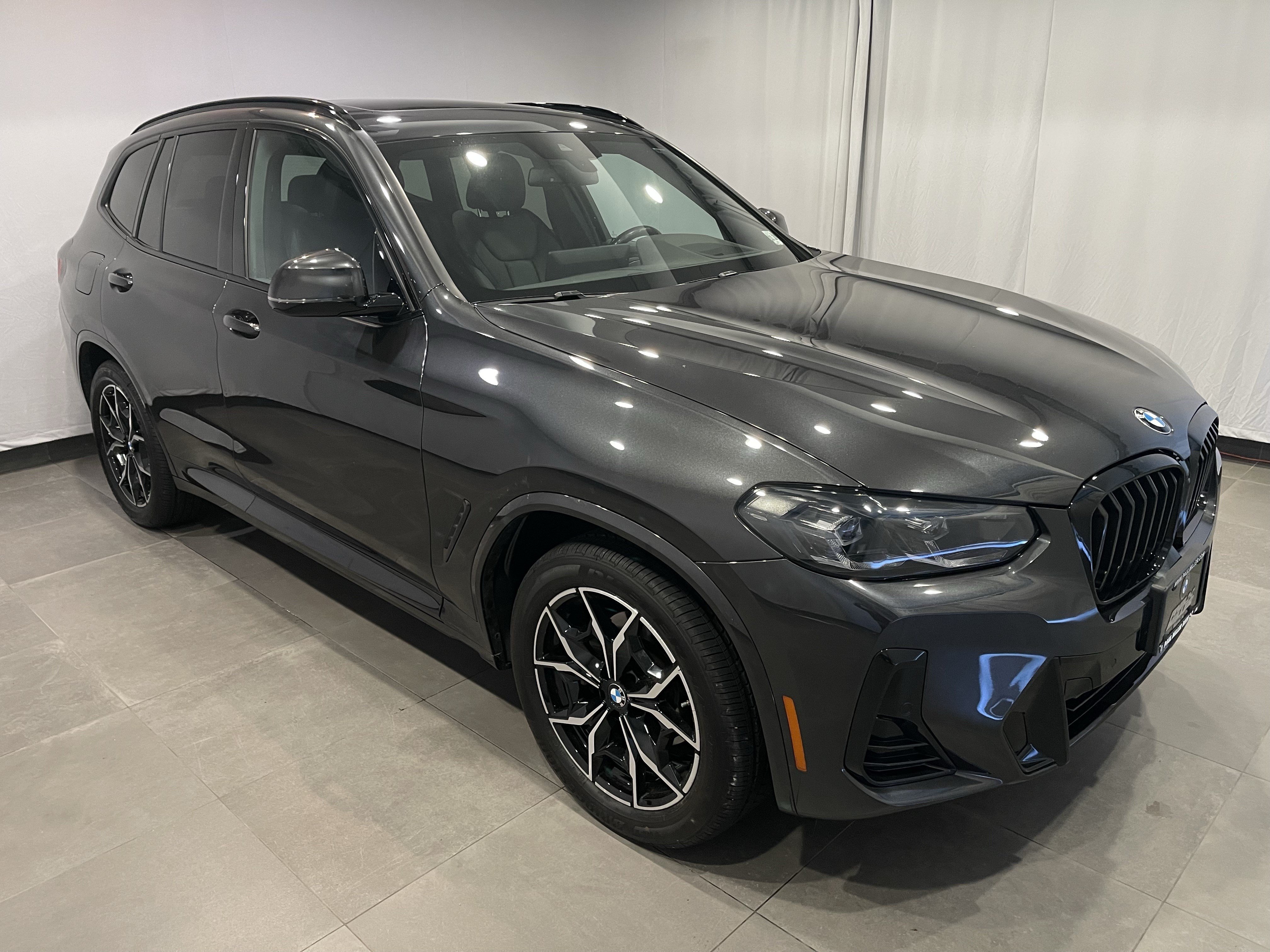 Certified 2024 BMW X3 xDrive30i w/ Premium Package AWD/4WD image 3
