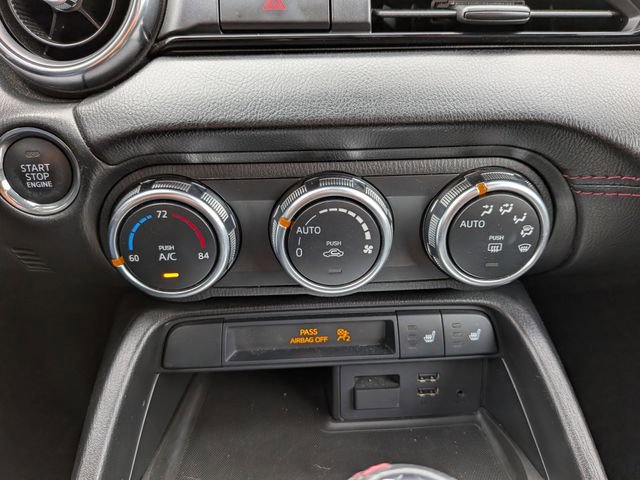 Used 2019 MAZDA MX-5 Miata Grand Touring RWD image 23