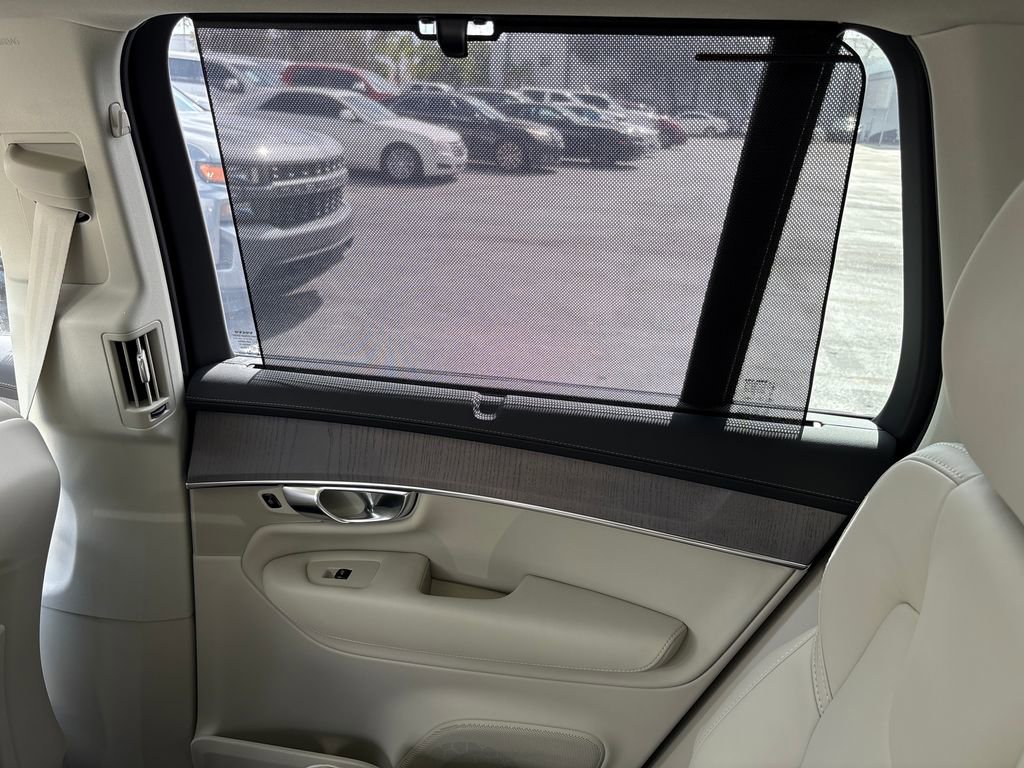 New 2026 Volvo XC90 B6 Ultra w/ Protection Package Premier image 16