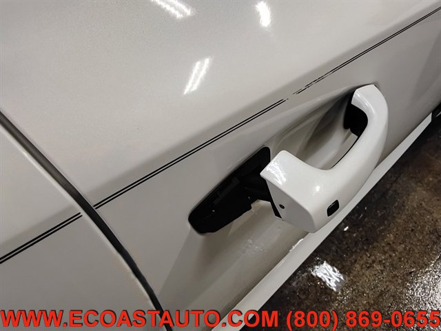 Used 2018 Kia Stinger GT1 RWD image 16