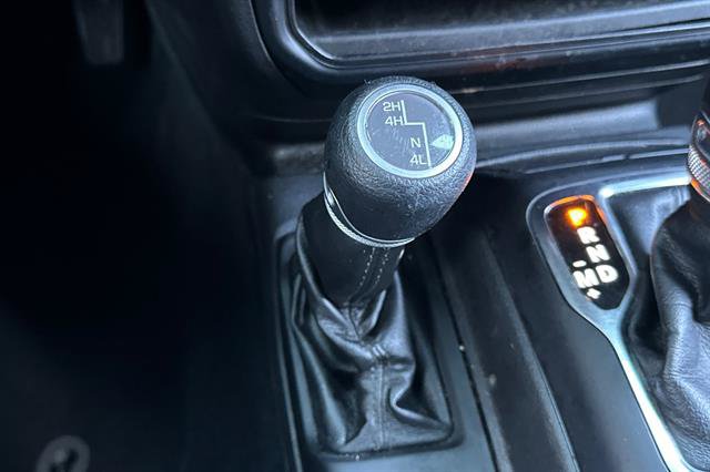 Used 2022 Jeep Wrangler Unlimited Sport AWD/4WD image 33