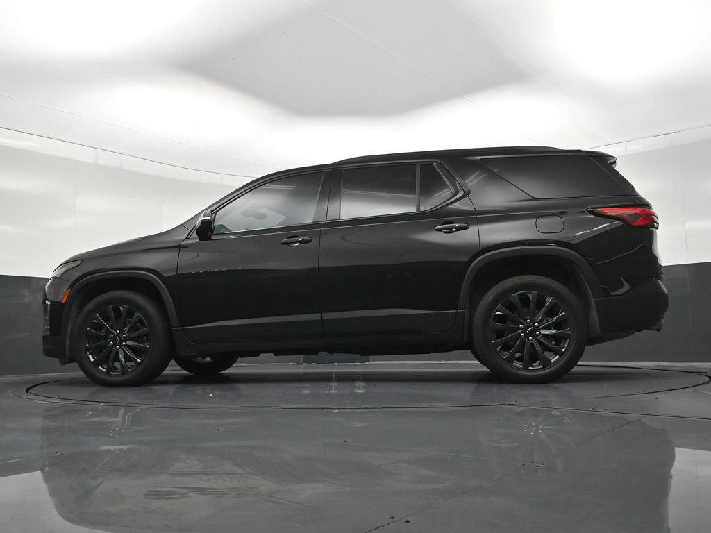 Used 2024 Chevrolet Traverse RS FWD image 29