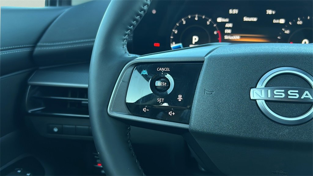 Used 2025 Nissan Murano SV image 11