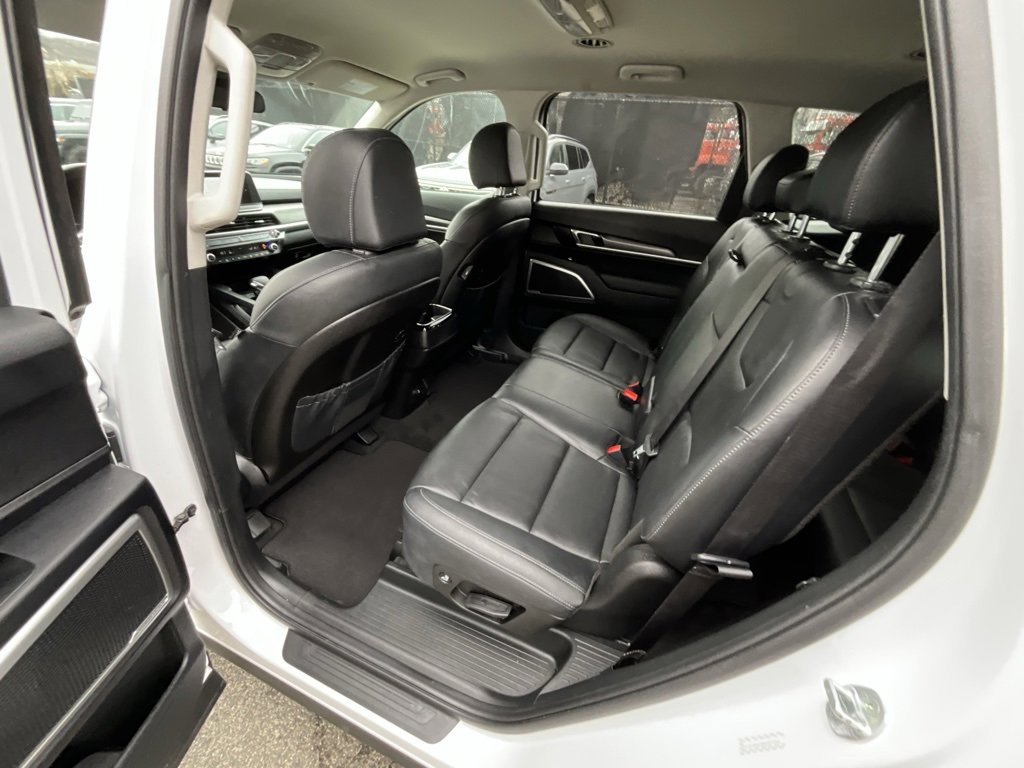 Used 2022 Kia Telluride LX image 26