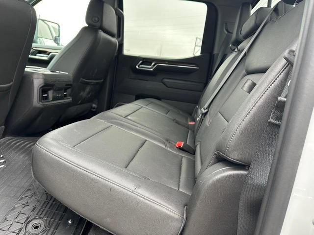 Used 2022 Chevrolet Silverado 1500 LT Trail Boss w/ Convenience Package II AWD/4WD image 9