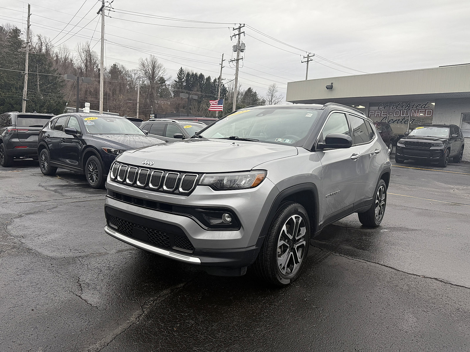 Certified 2022 Jeep Compass Limited image 3