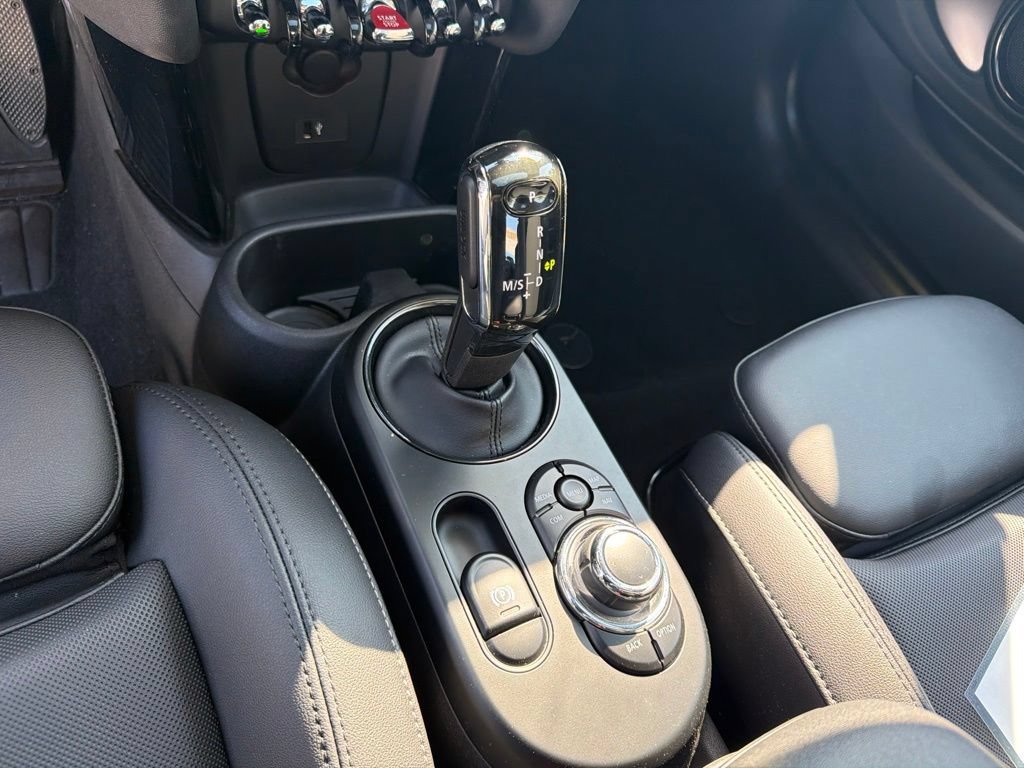 Used 2023 MINI Cooper S w/ Driver Assistance Package FWD image 17
