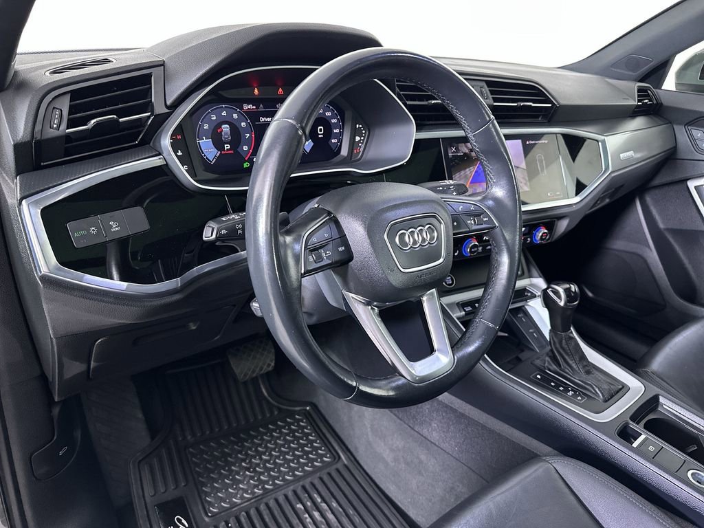 Used 2024 Audi Q3 2.0T Premium AWD/4WD image 10