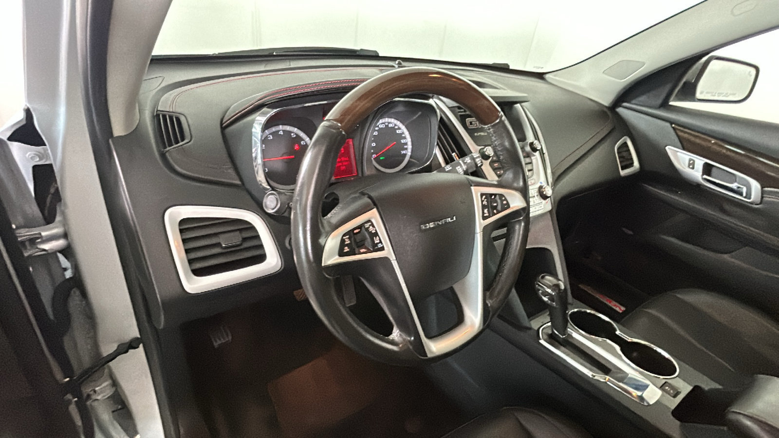 Used 2014 GMC Terrain Denali FWD image 17