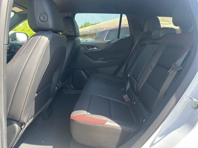 New 2026 Chevrolet Equinox RS w/ Safety and Technology Package FWD image 10