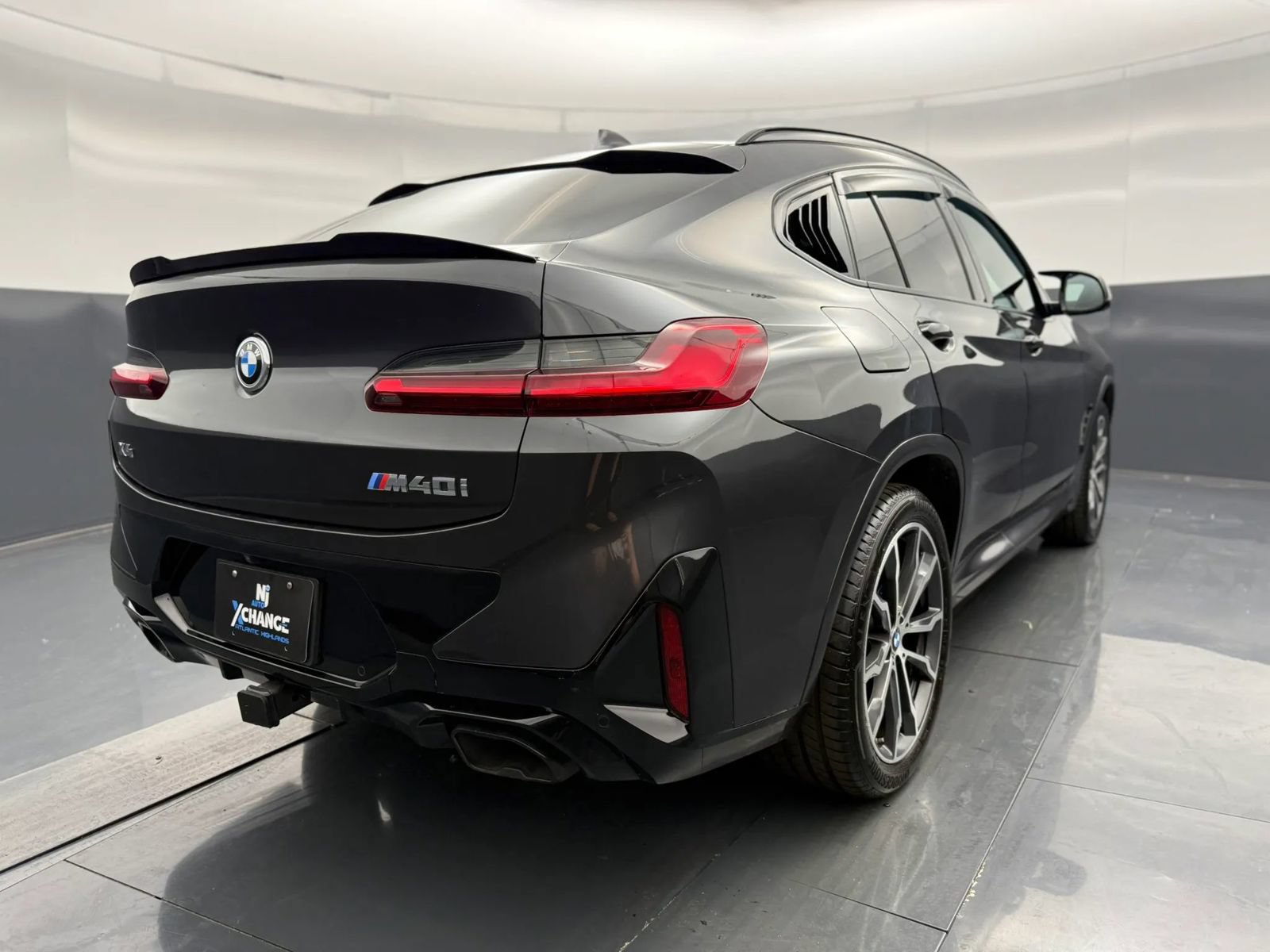 Used 2023 BMW X4 M40i AWD/4WD image 9