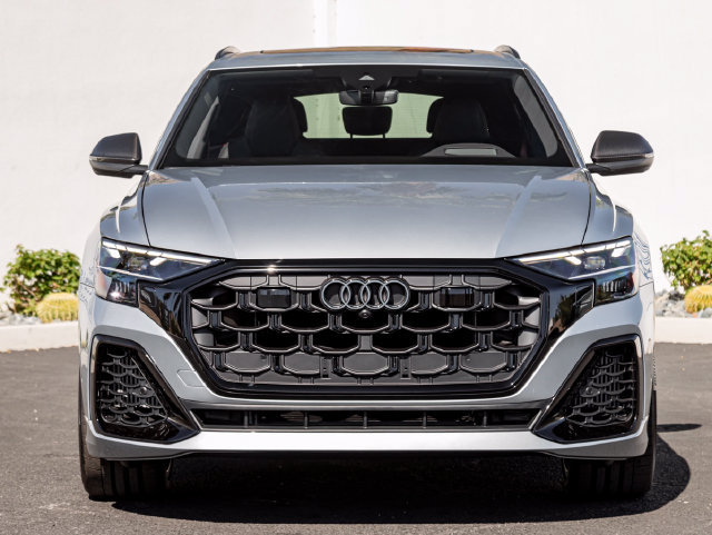 New 2026 Audi Q8 Prestige AWD/4WD image 3