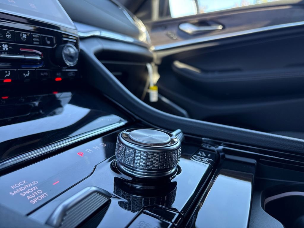 New 2025 Jeep Grand Cherokee L Overland w/ Advanced Protech Group III image 29