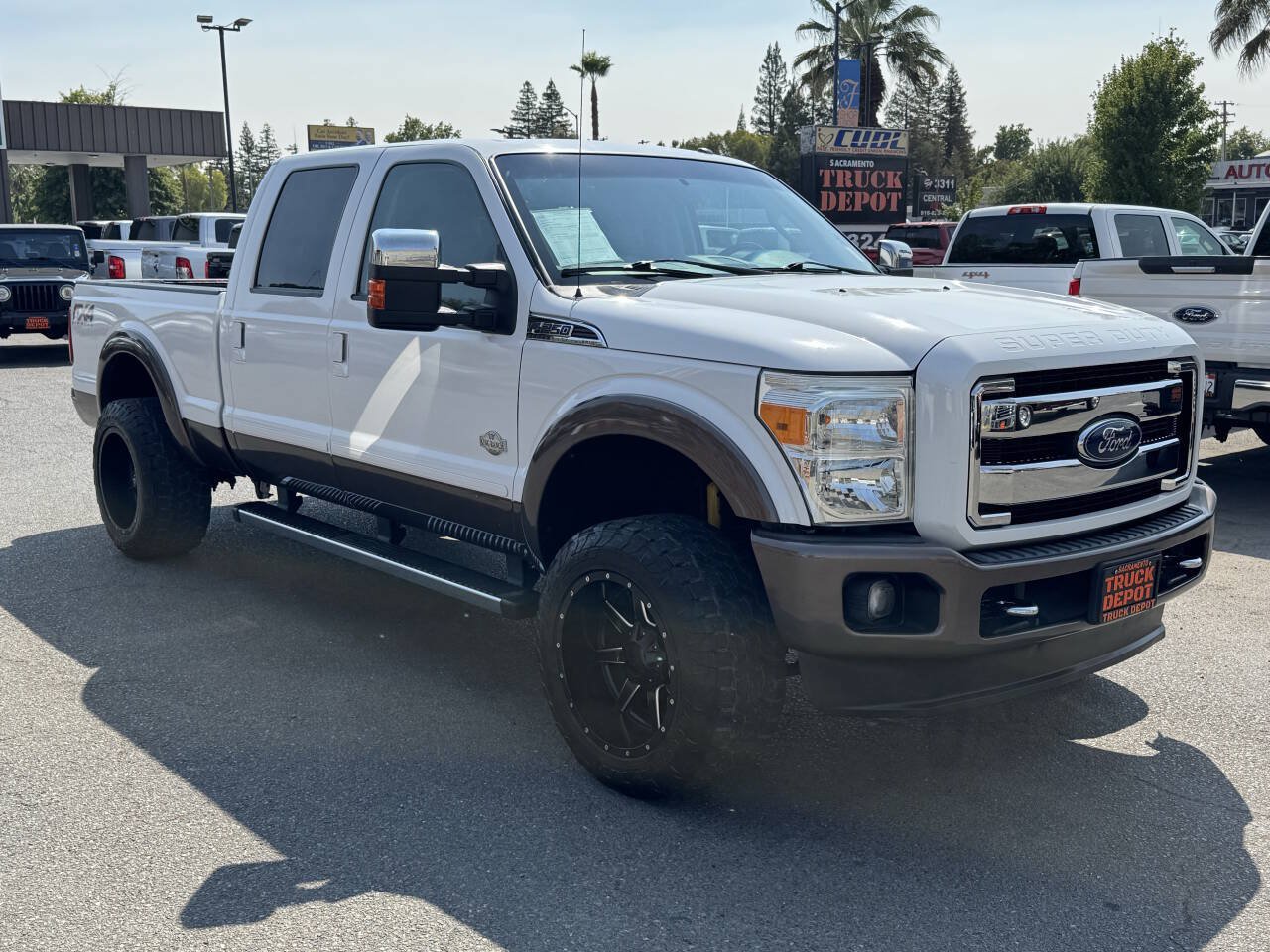 Used 2016 Ford F250 King Ranch w/ FX4 Off-Road Package AWD/4WD image 30