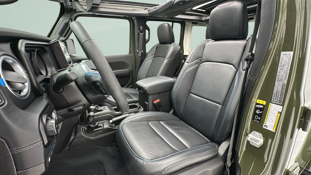 Used 2024 Jeep Wrangler High Altitude AWD/4WD image 14