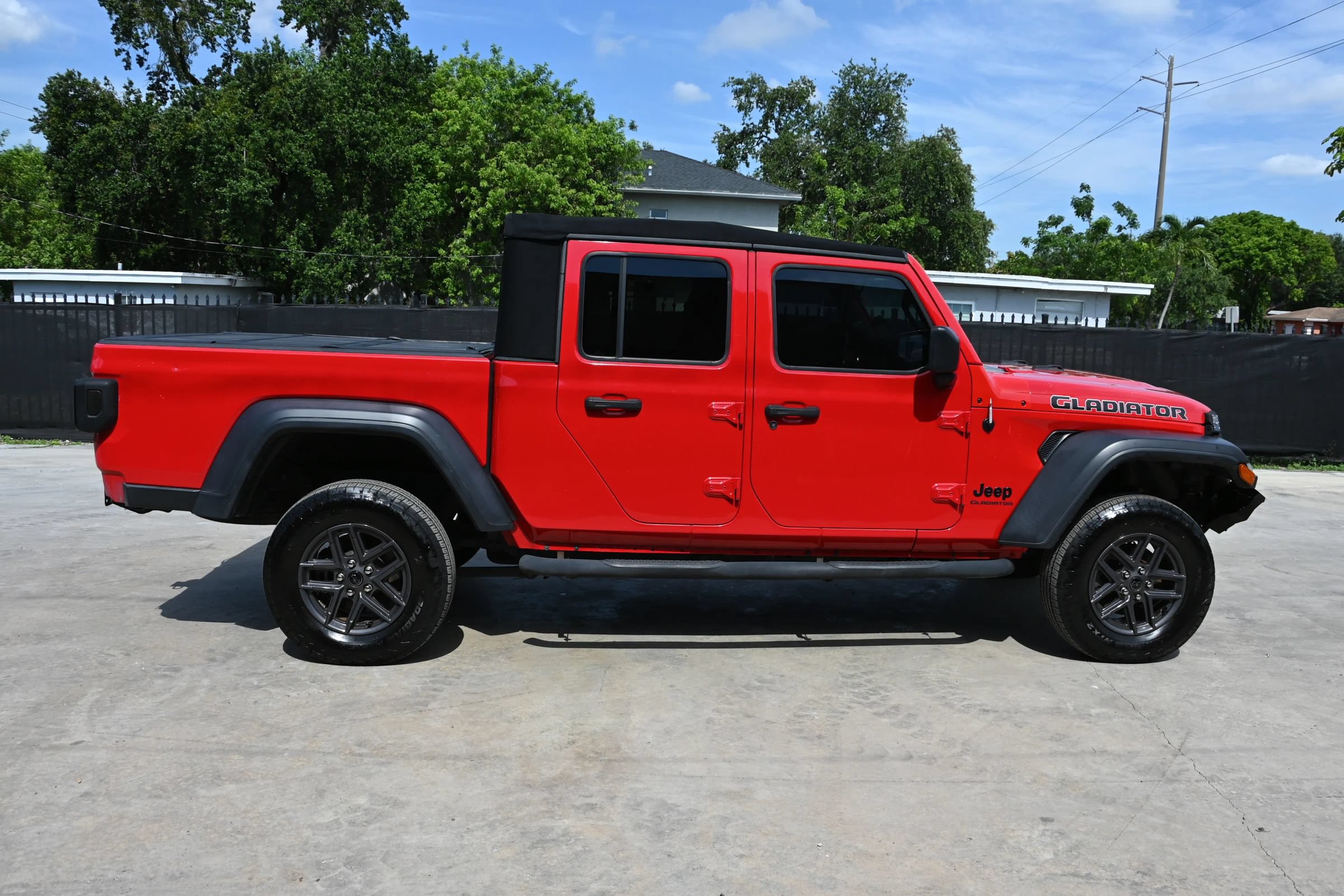 Used 2020 Jeep Gladiator Sport w/ Quick Order Package 24S AWD/4WD image 6