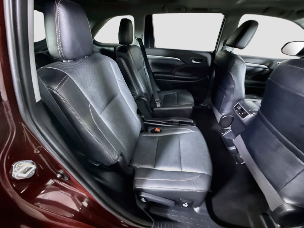 Certified 2019 Toyota Highlander Limited AWD/4WD image 35