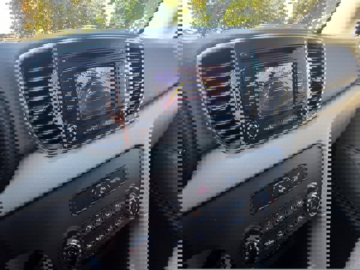 Used 2017 Kia Sportage LX image 12