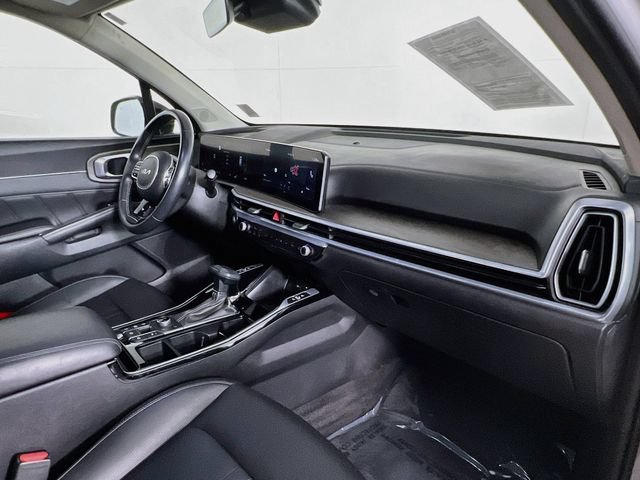 Used 2025 Kia Sorento SX AWD/4WD image 42
