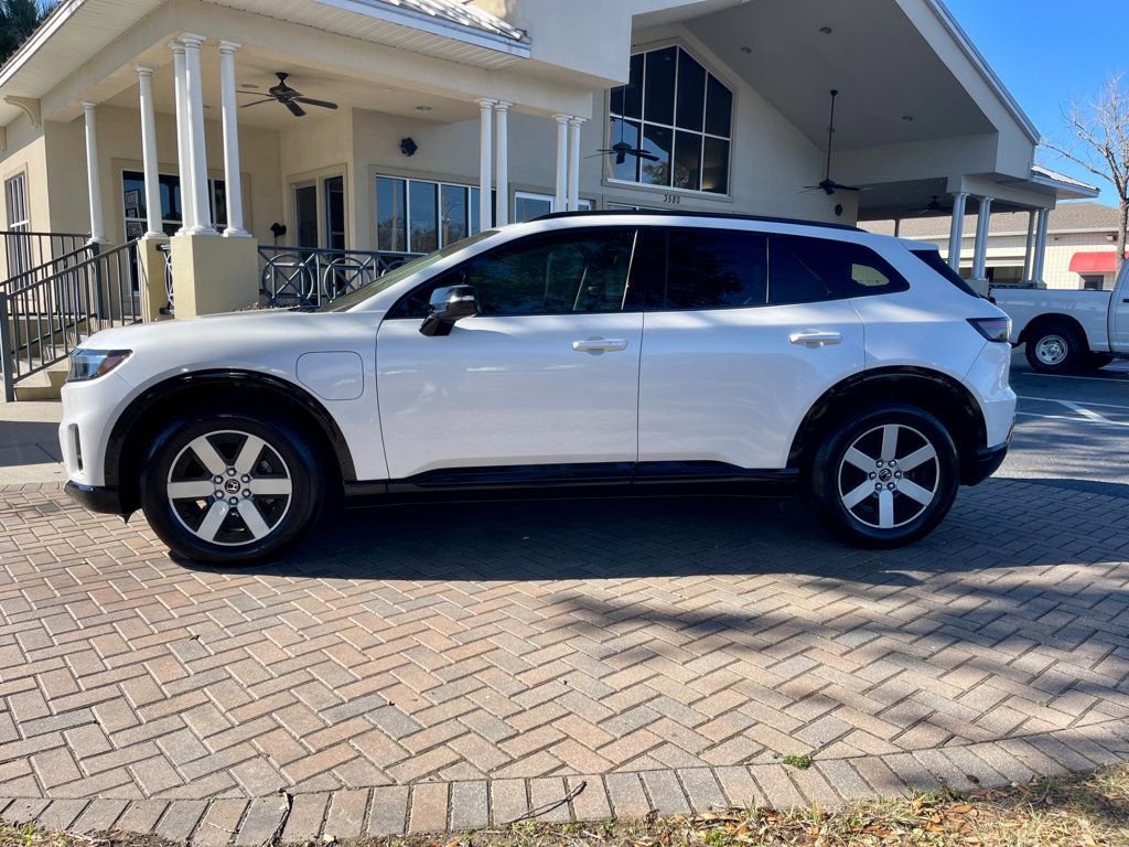 Used 2024 Honda Prologue Touring image 2