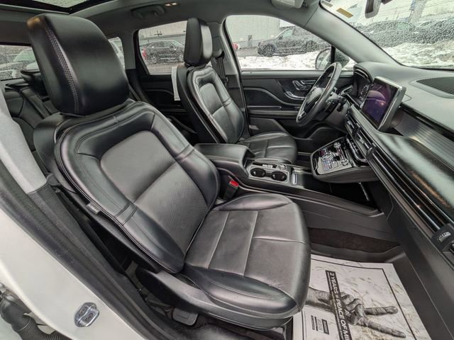 Used 2021 Lincoln Corsair AWD w/ Premium Package image 22
